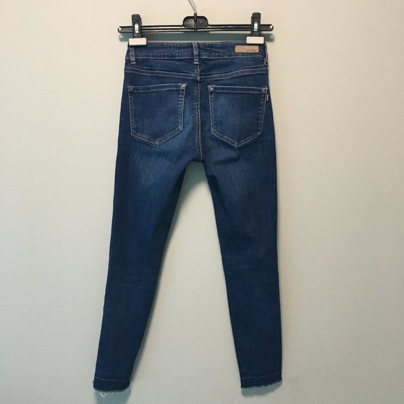 High Waist Ripped Jeans - Picture 2 of 7